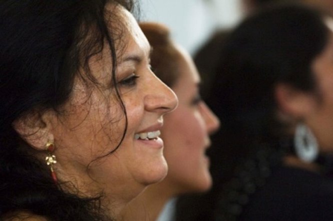 Carmen teaching at the 3000 VIVIENDAS (Poligono Sur) Artes Escénicas en flamenco course organized por REDES Ayto. De Sevilla